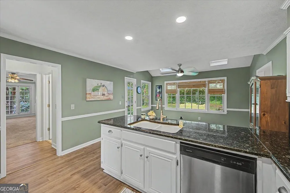 1820 N Chestnut Grove DR Marietta, GA 30066