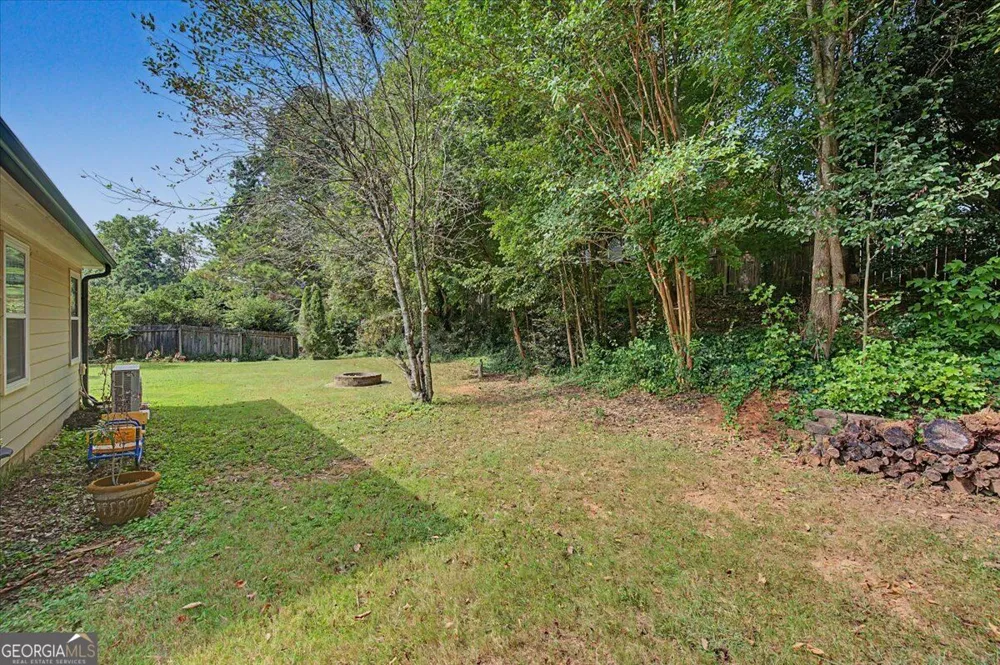 1820 N Chestnut Grove DR Marietta, GA 30066