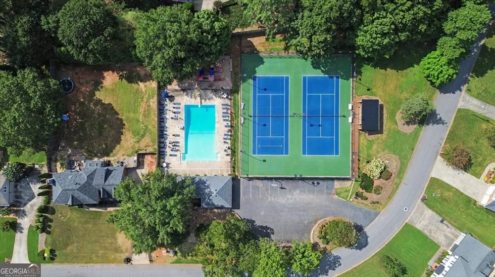 1820 N Chestnut Grove DR Marietta, GA 30066