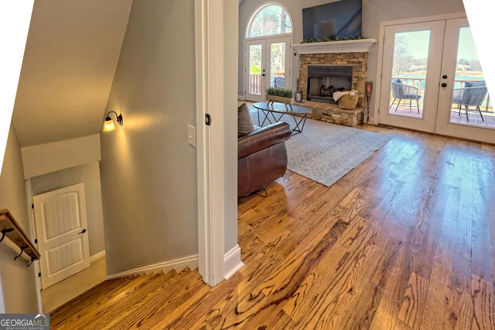 1189 Sunnyside RD Hiawassee, GA 30546
