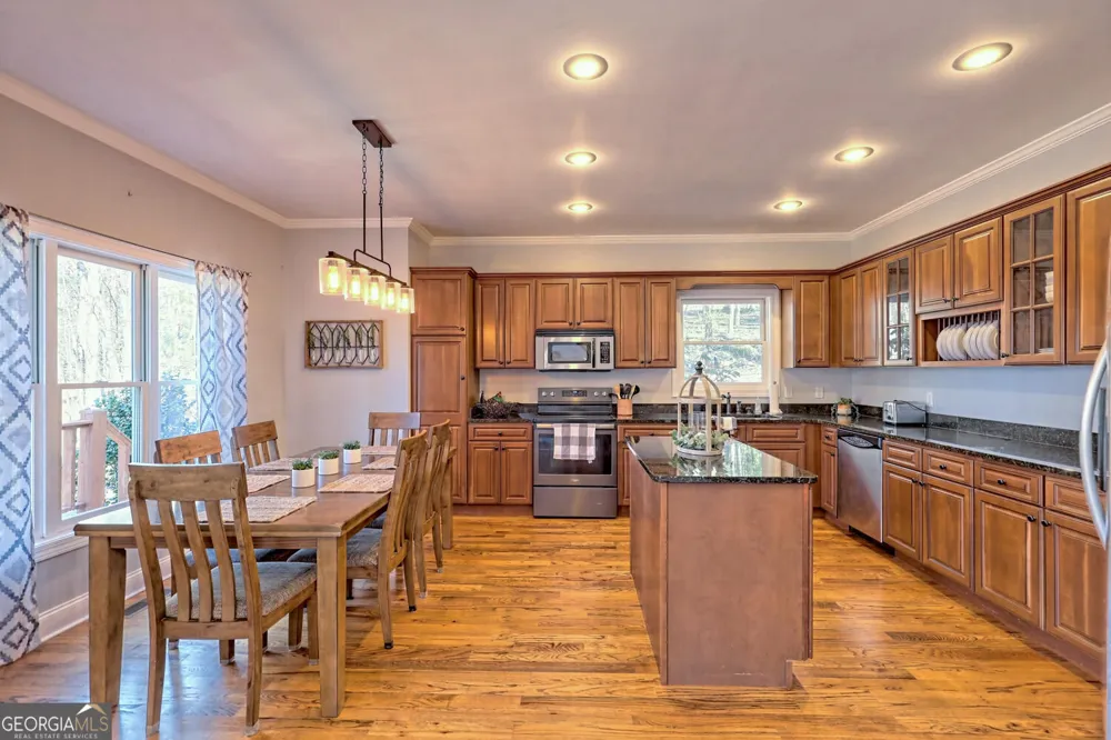 1189 Sunnyside RD Hiawassee, GA 30546