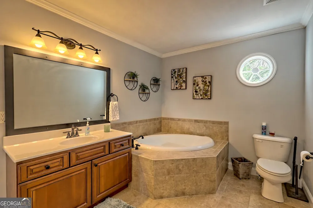 1189 Sunnyside RD Hiawassee, GA 30546