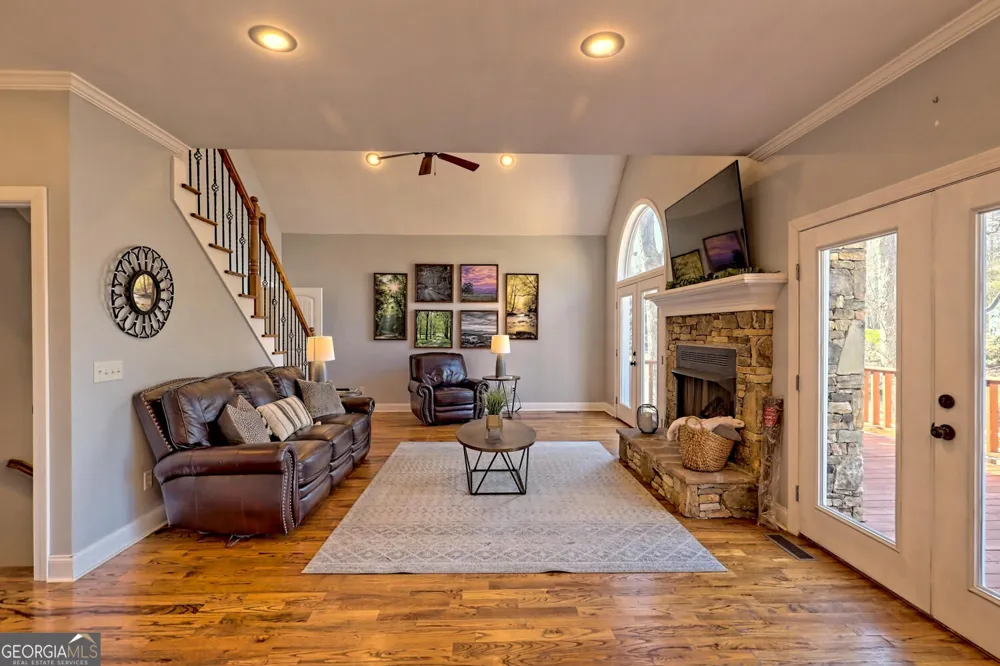 1189 Sunnyside RD Hiawassee, GA 30546