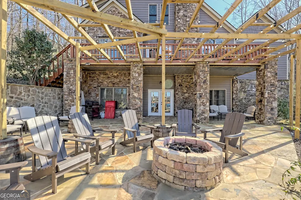 1189 Sunnyside RD Hiawassee, GA 30546