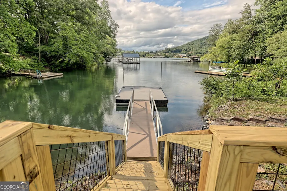 1189 Sunnyside RD Hiawassee, GA 30546