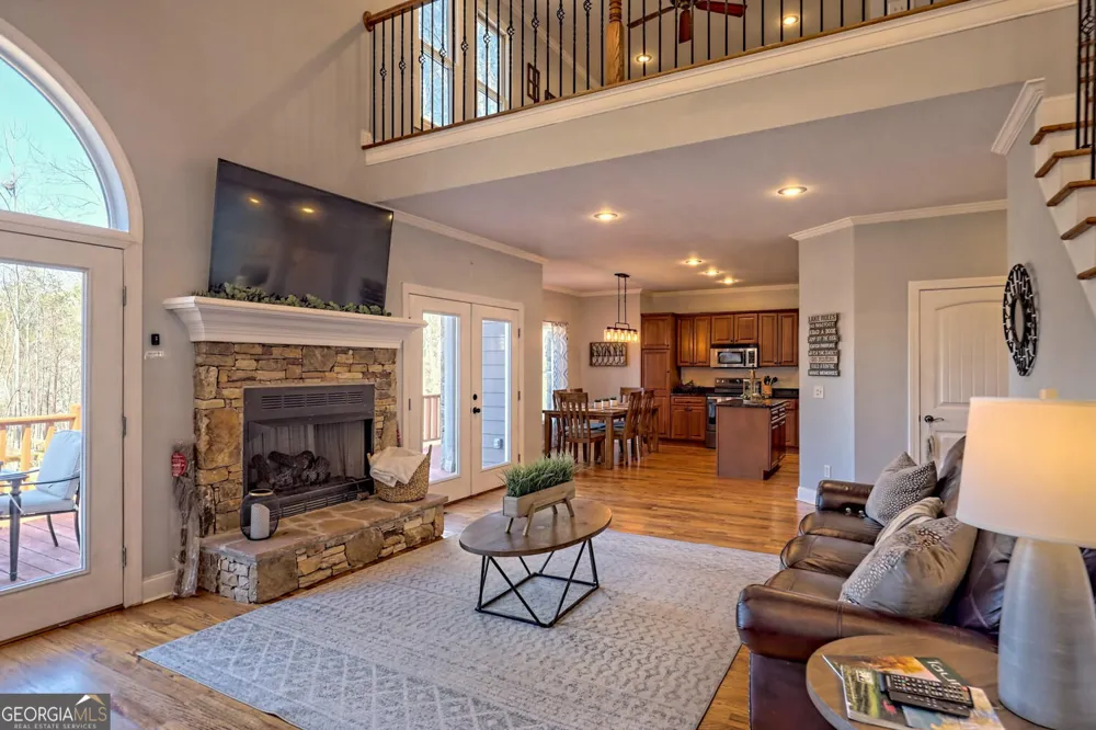 1189 Sunnyside RD Hiawassee, GA 30546