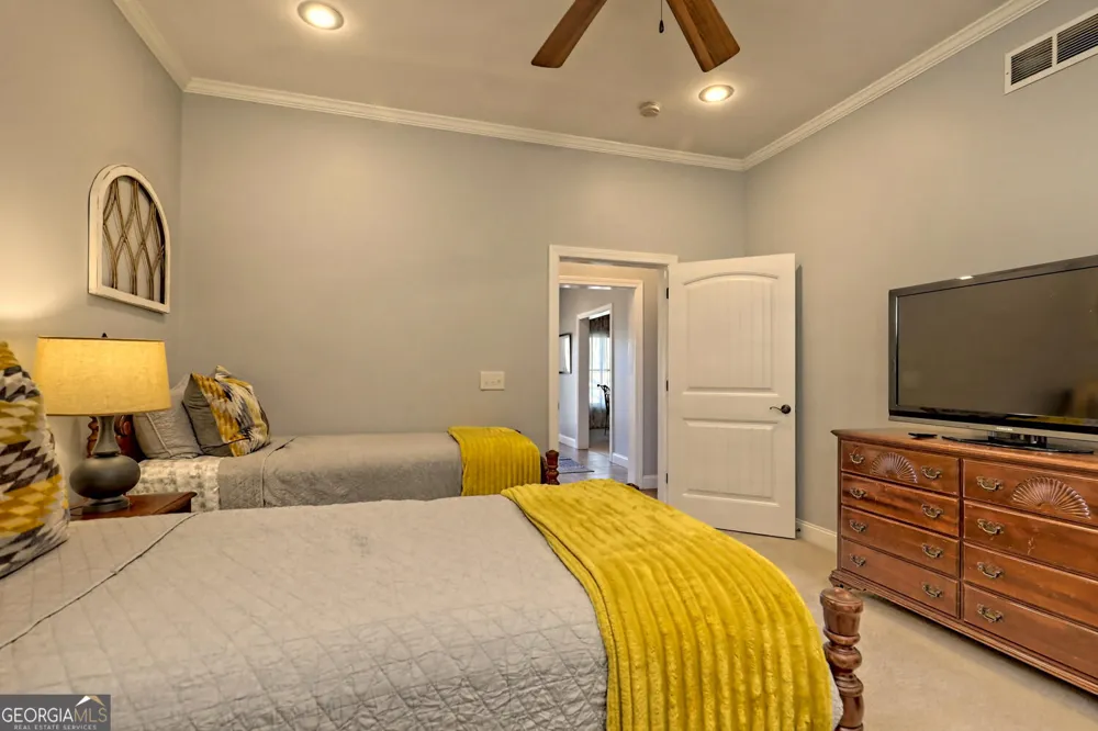 1189 Sunnyside RD Hiawassee, GA 30546