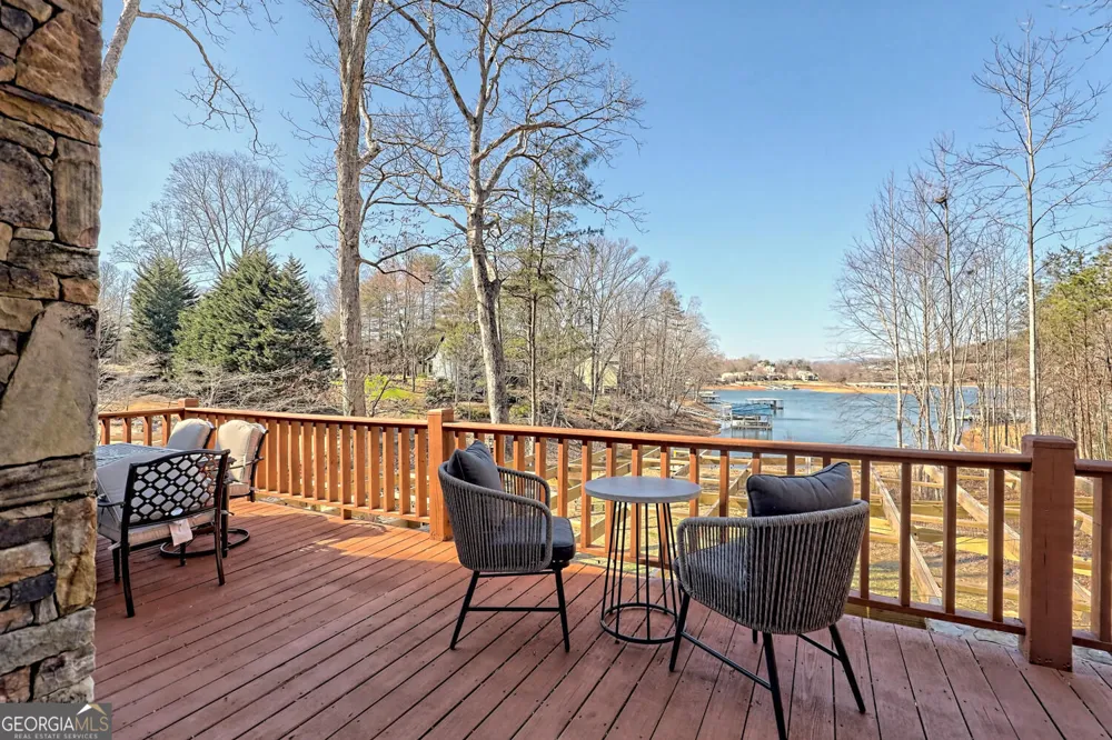 1189 Sunnyside RD Hiawassee, GA 30546