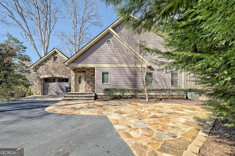 1189 Sunnyside RD Hiawassee, GA 30546