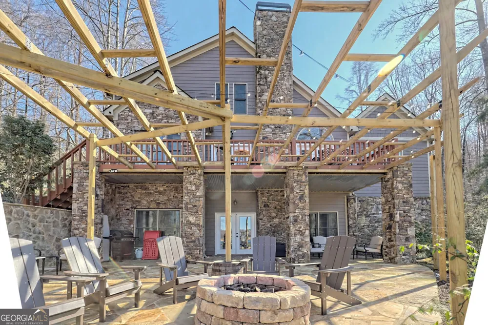 1189 Sunnyside RD Hiawassee, GA 30546