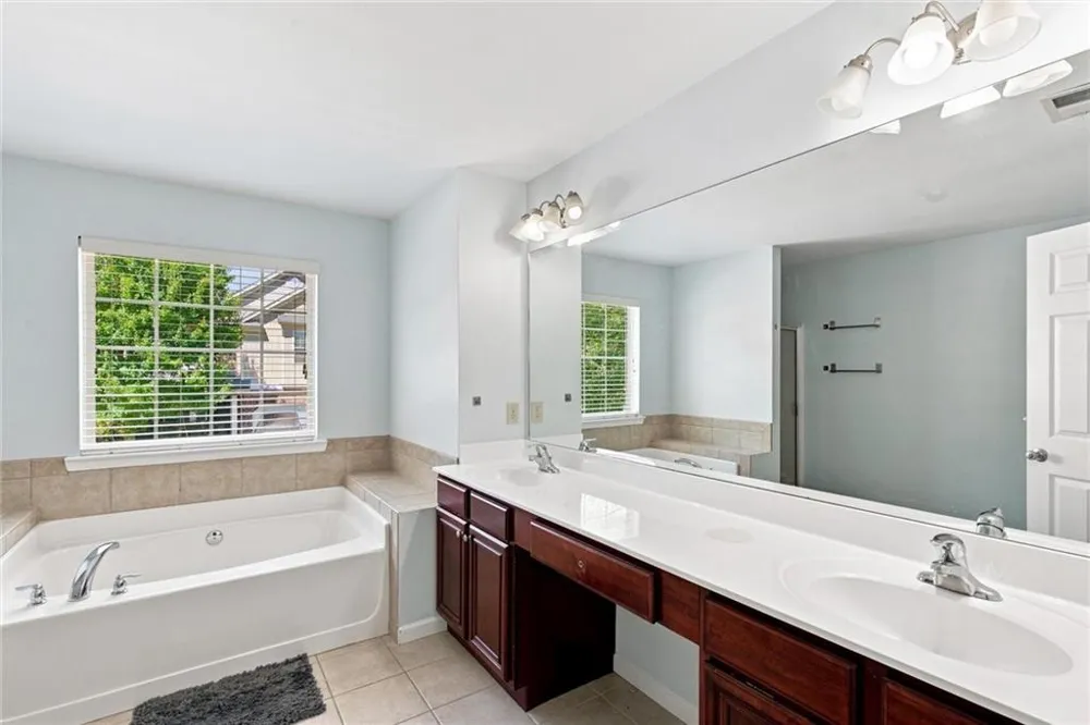 4855 Chimney Hill Court Austell, GA 30106