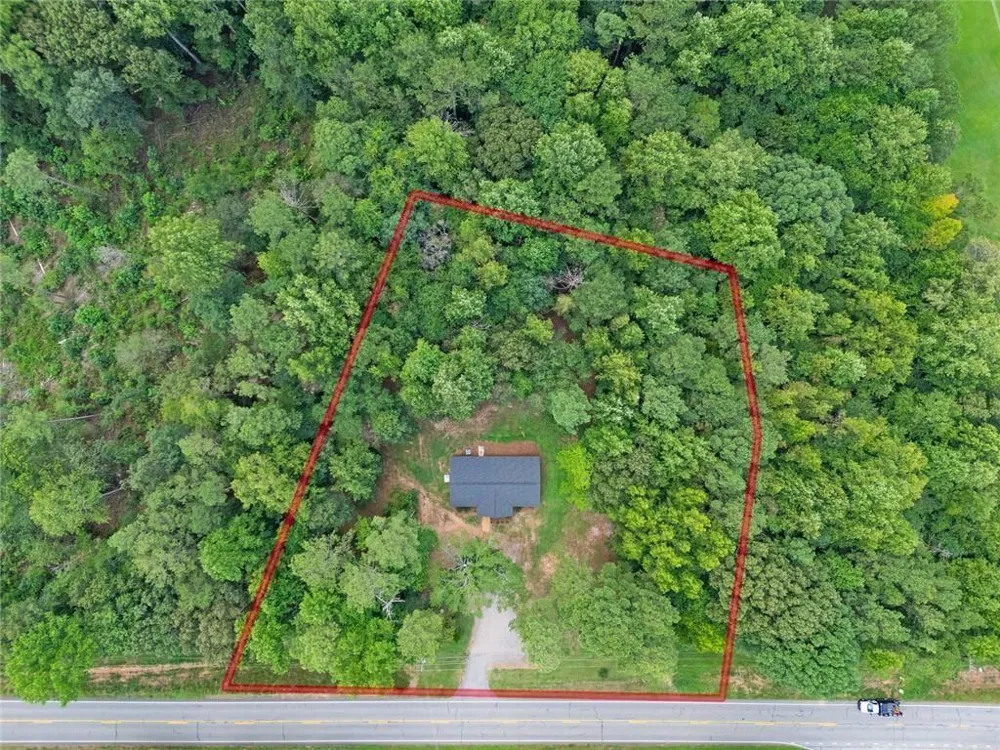 2768 N Highway 100 Waco, GA 30182