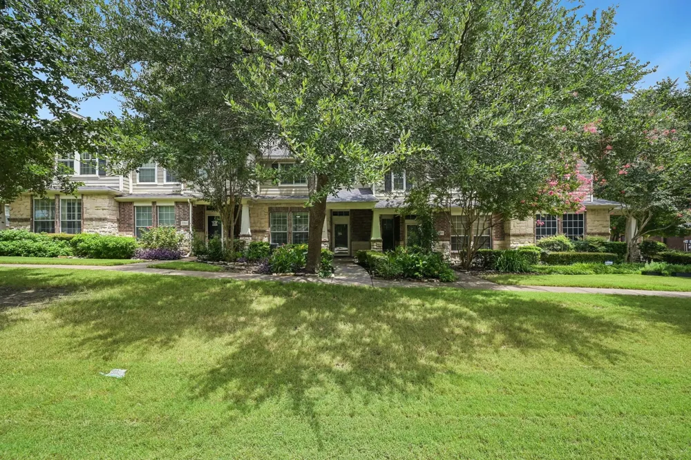 2209 Stonepark Place McKinney, TX 75071