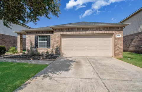 6702 Castle Terrace Ct
