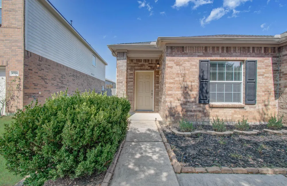 6702 Castle Terrace Ct Spring, TX 77379