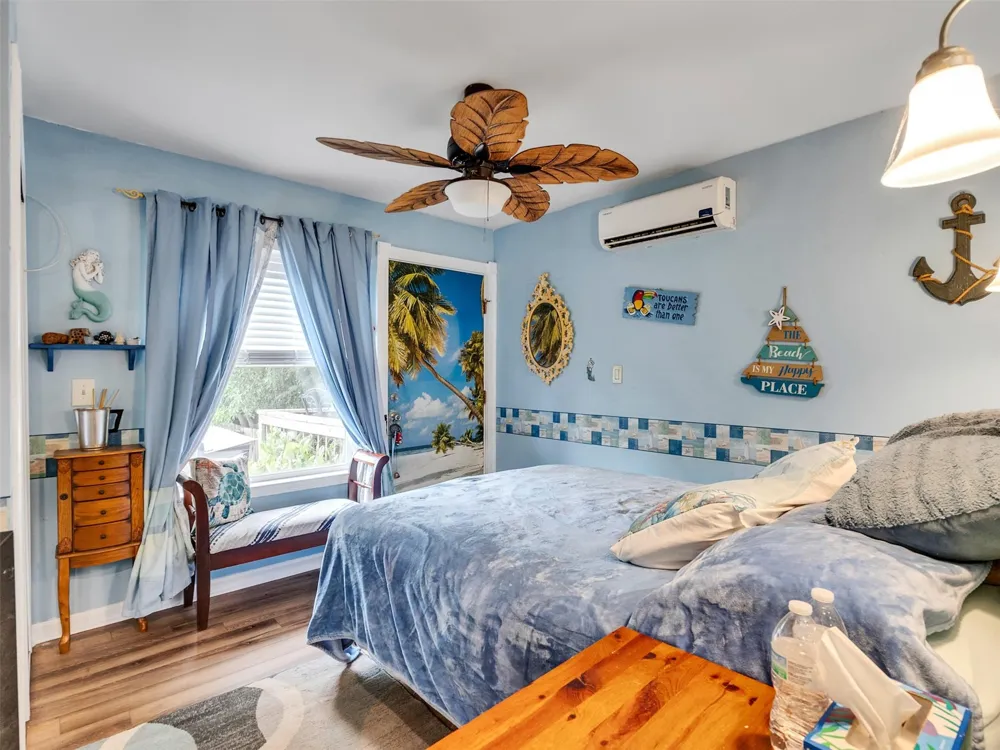 2616 Avenue H Dickinson, TX 77539