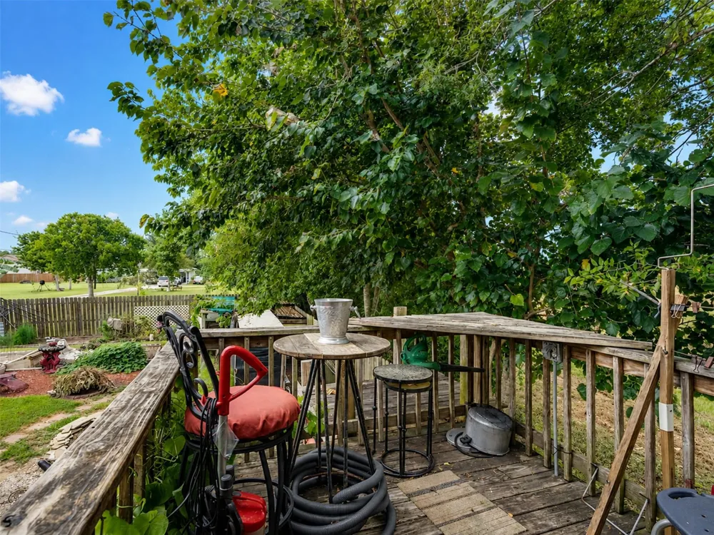 2616 Avenue H Dickinson, TX 77539