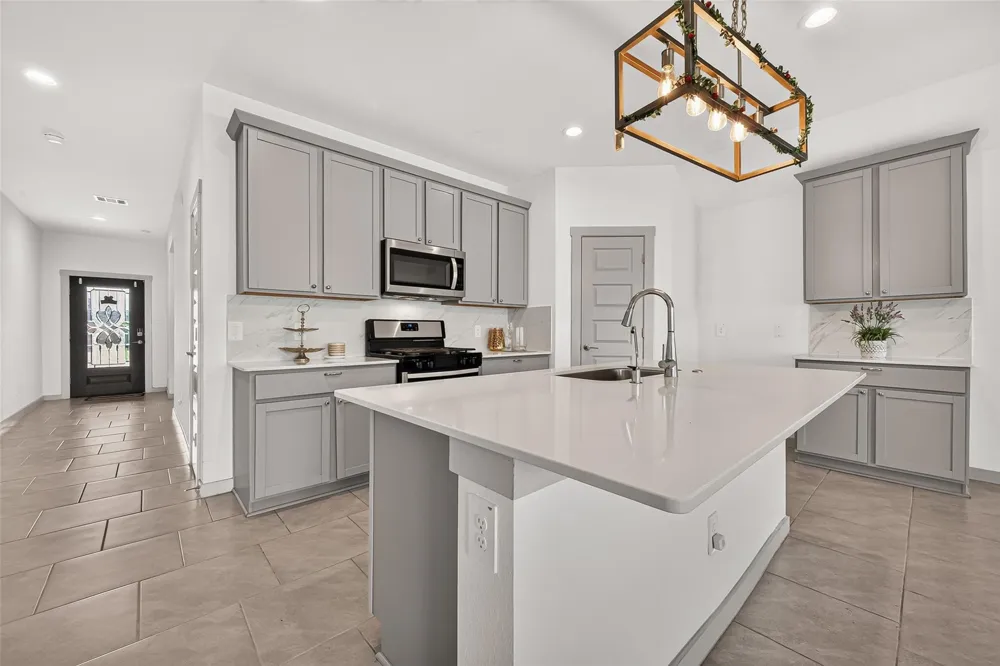 3943 Canyon Shore Lane Missouri City, TX 77459