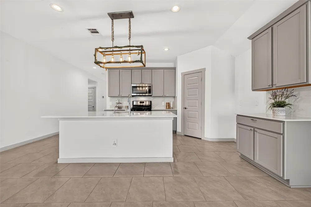 3943 Canyon Shore Lane Missouri City, TX 77459