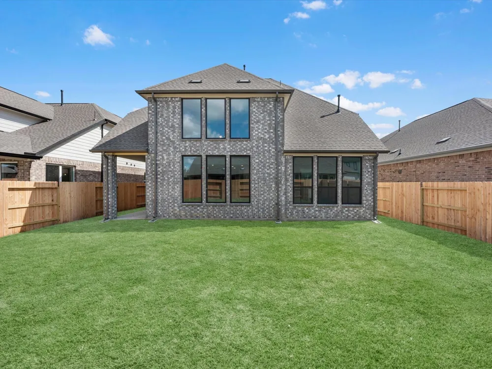 14802 Mission Avenue Mont Belvieu, TX 77523