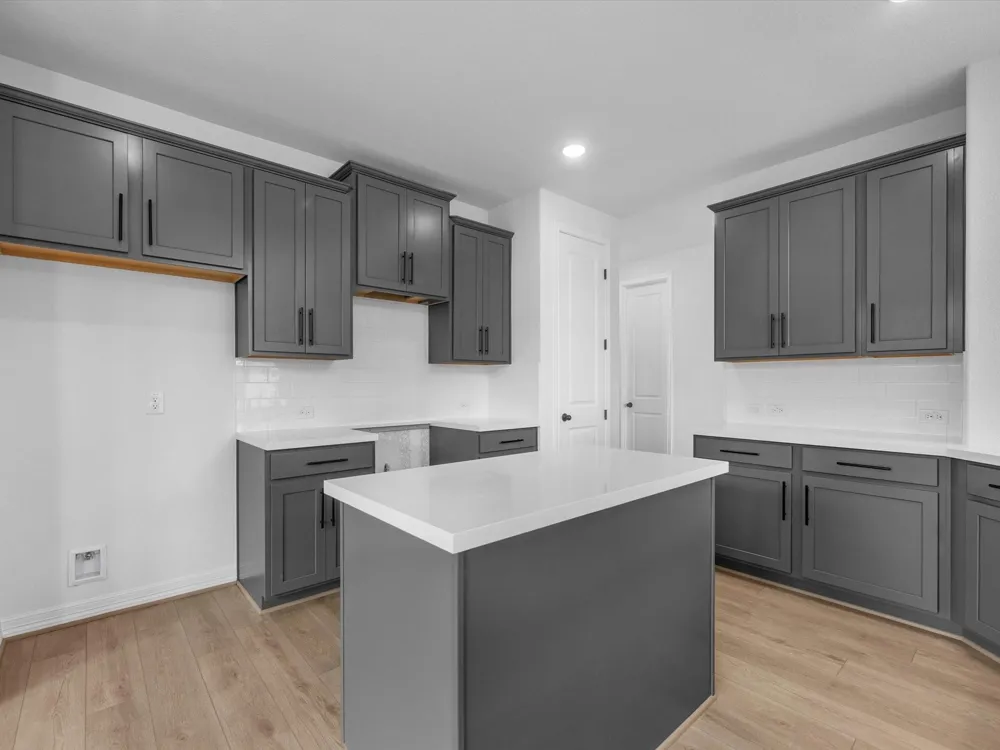 14802 Mission Avenue Mont Belvieu, TX 77523