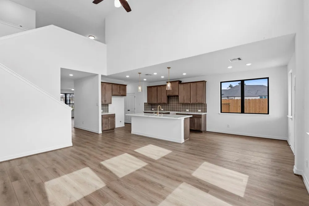 14806 Mission Avenue Mont Belvieu, TX 77523