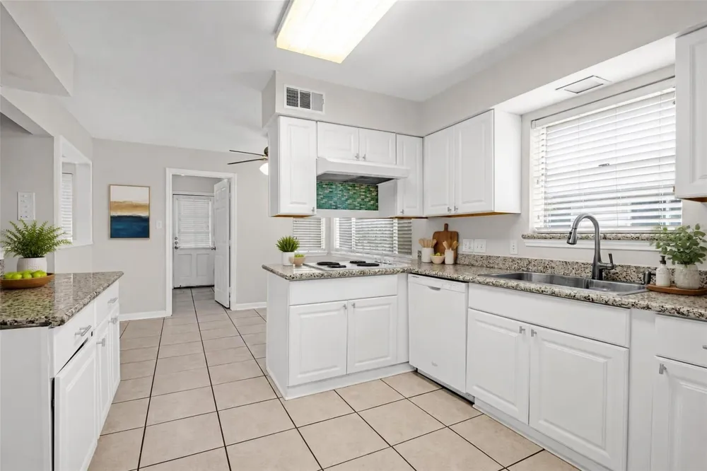 18230 Caprice Lane Houston, TX 77058