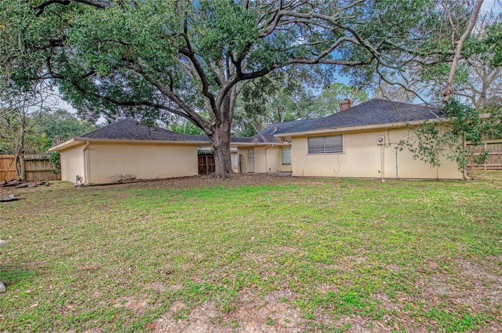 18230 Caprice Lane Houston, TX 77058