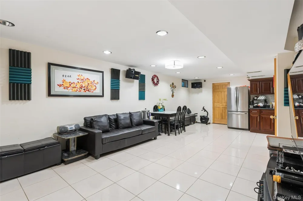 6911 Springfield Boulevard Bayside, NY 11364
