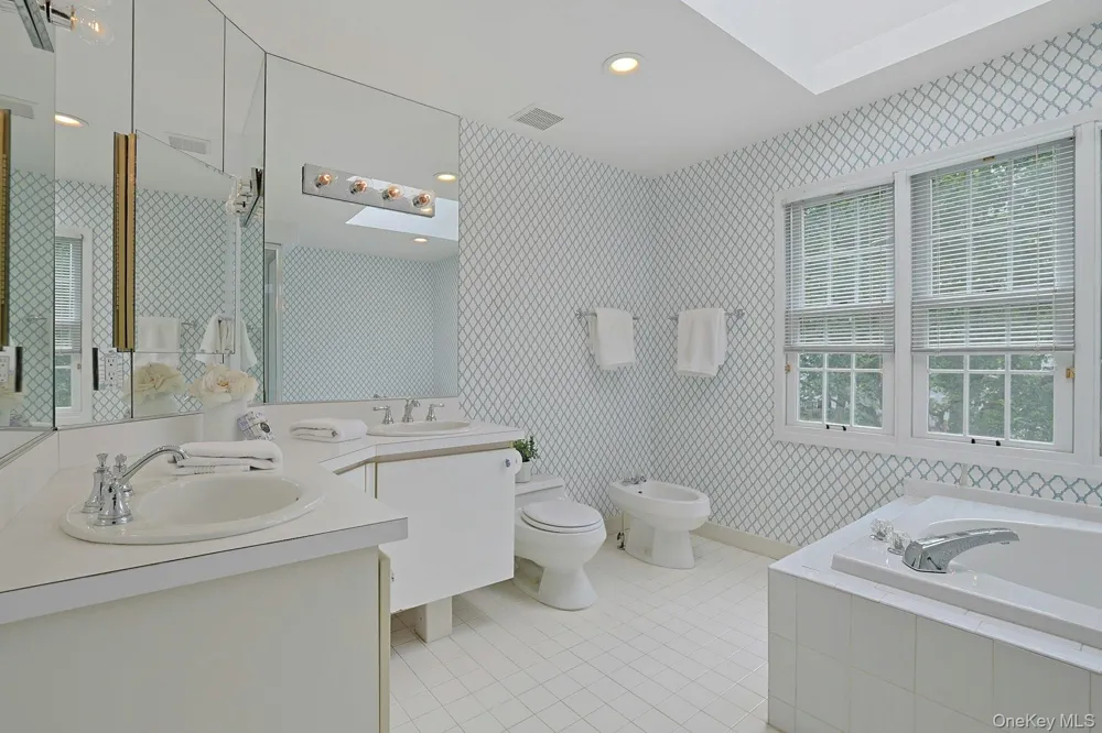 12 Westhaven Lane White Plains, NY 10605