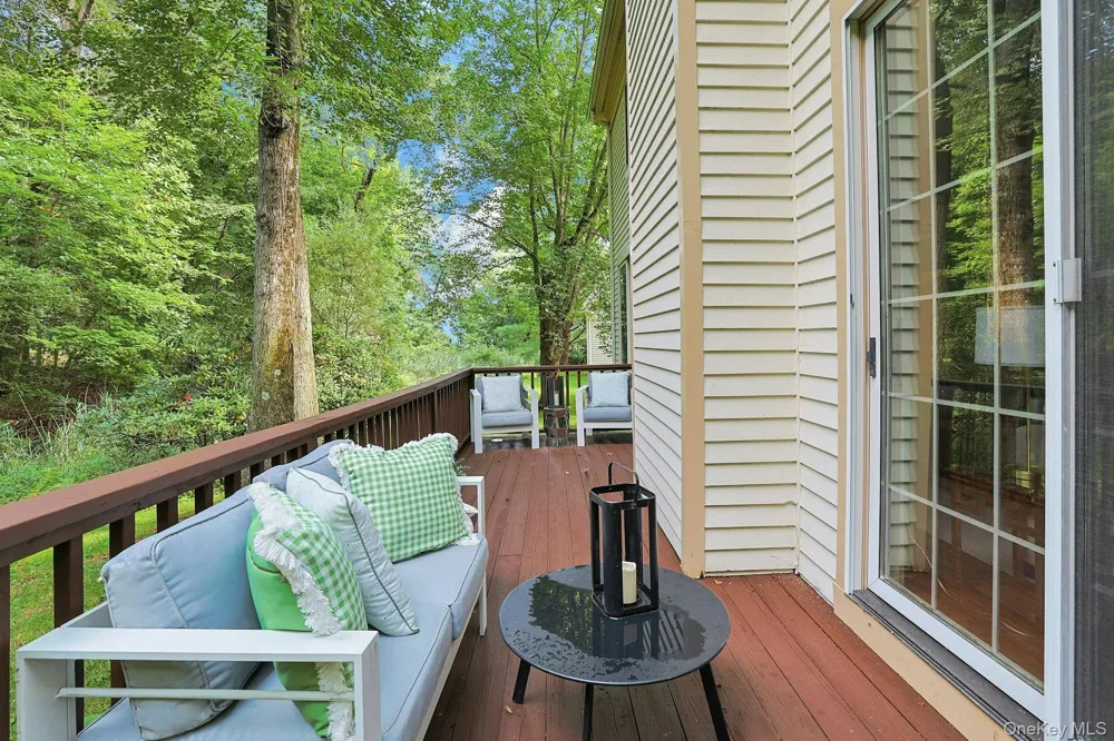 12 Westhaven Lane White Plains, NY 10605