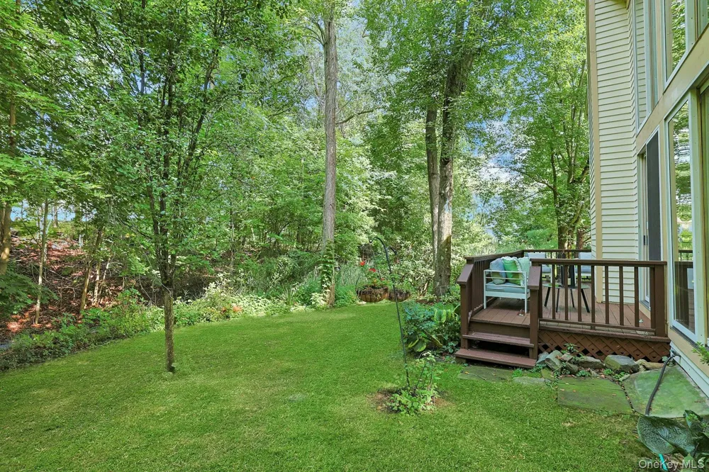 12 Westhaven Lane White Plains, NY 10605