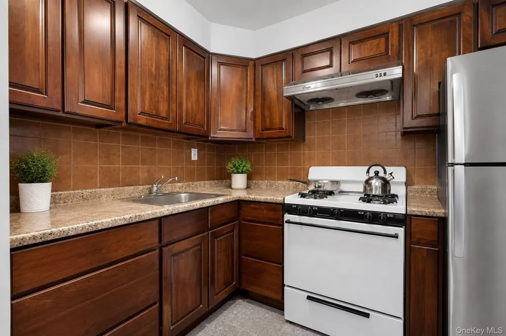 10005 37th Avenue #1B Corona, NY 11368
