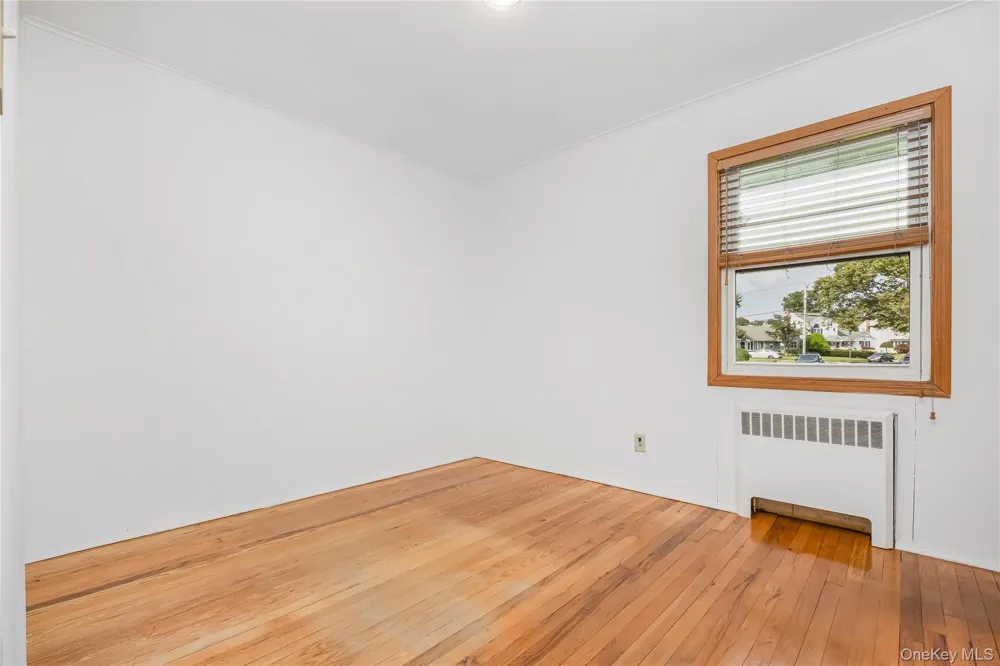 874 Alan Drive Wantagh, NY 11793