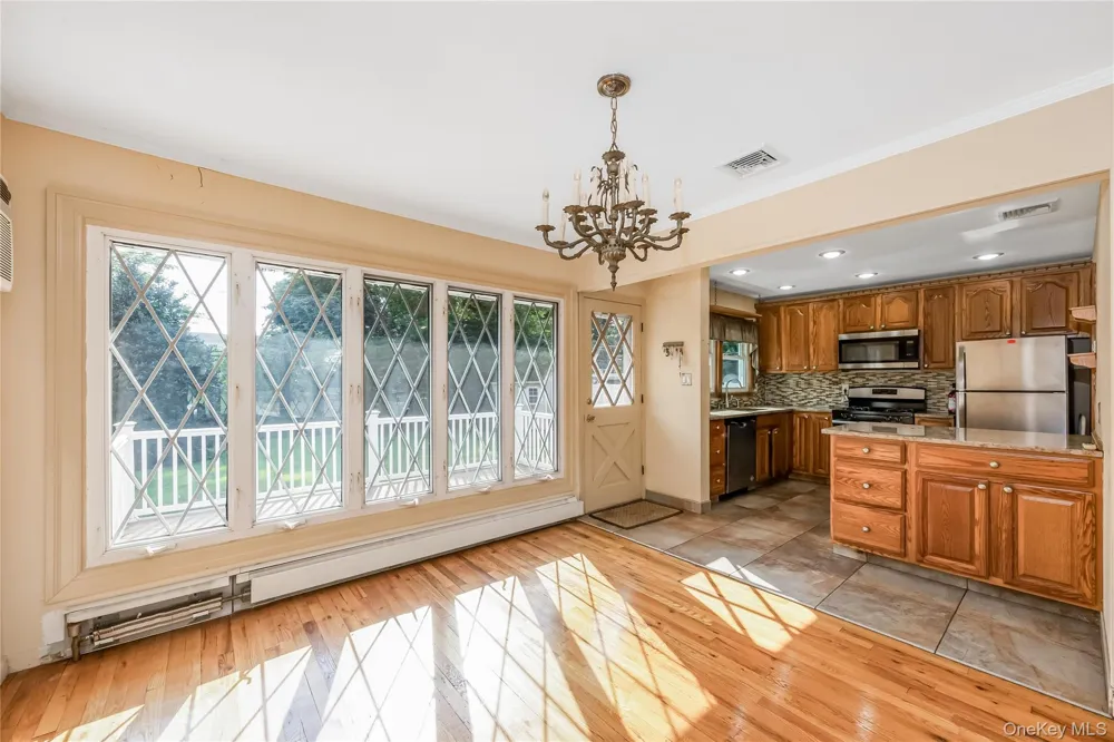 874 Alan Drive Wantagh, NY 11793