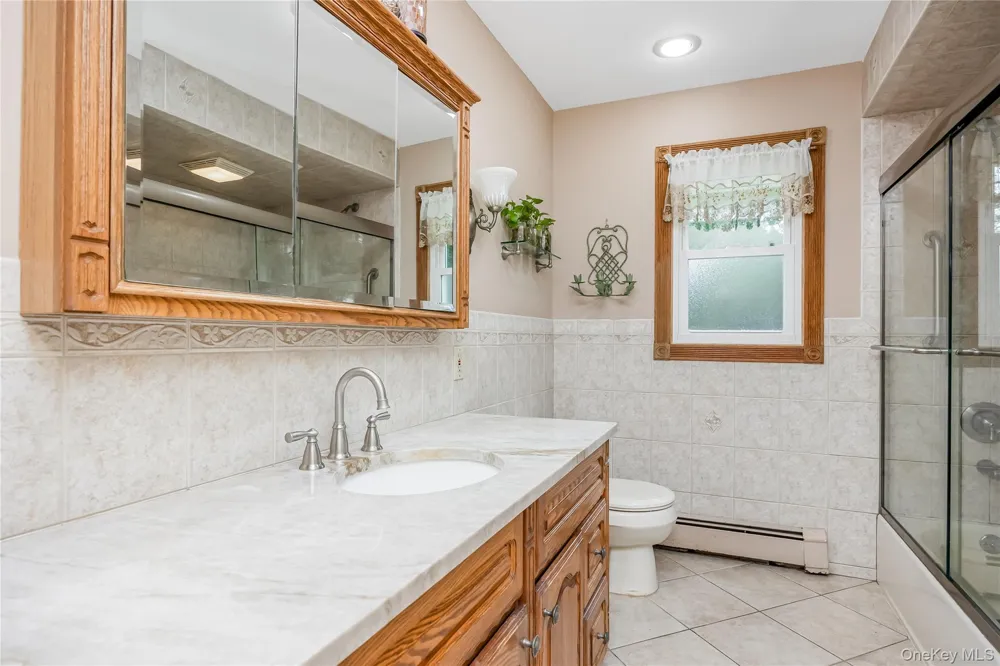 874 Alan Drive Wantagh, NY 11793