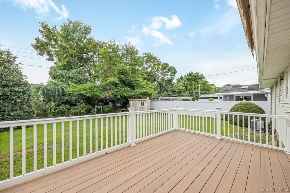 874 Alan Drive Wantagh, NY 11793