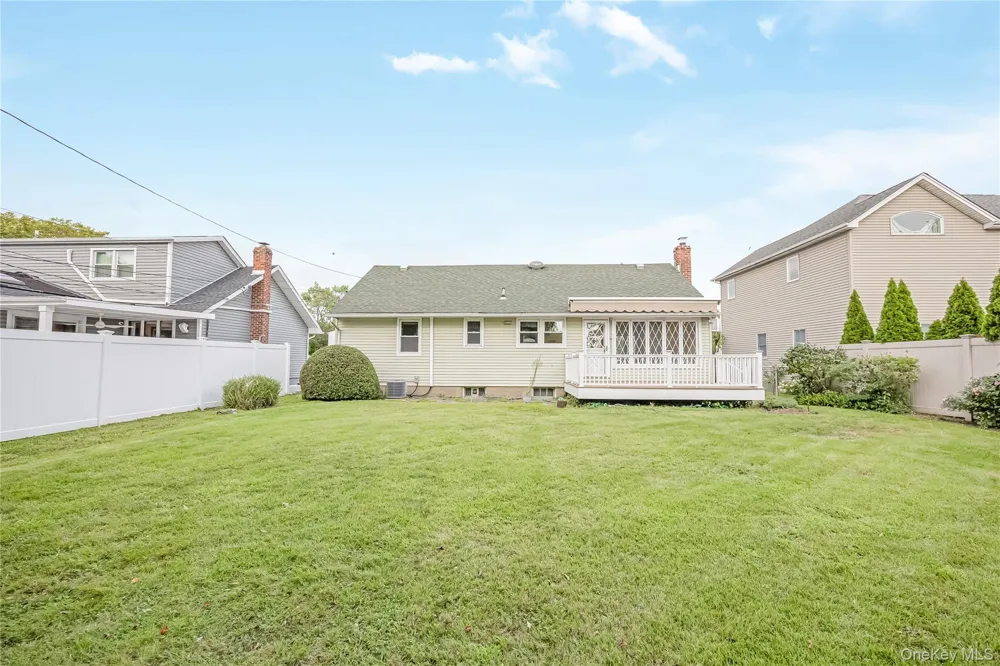 874 Alan Drive Wantagh, NY 11793