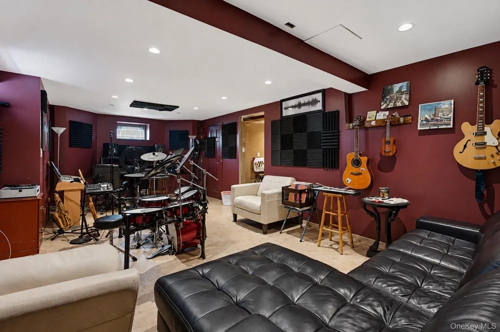 158-41 91st Street Howard Beach, NY 11414