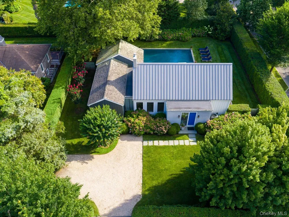 117 Buell Lane East Hampton, NY 11937