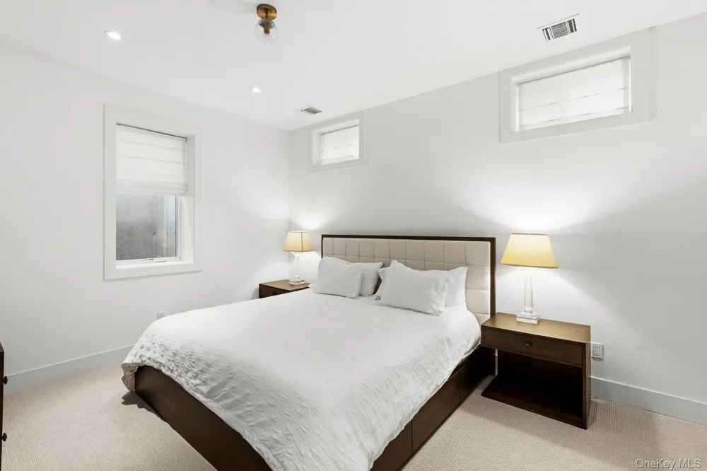 117 Buell Lane East Hampton, NY 11937