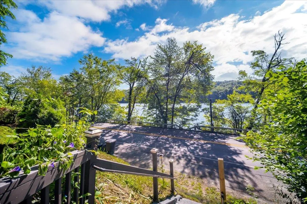 570 Lakes Road Monroe, NY 10950