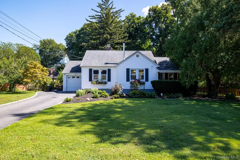 12 Ingersoll Street Huntington Station, NY 11746