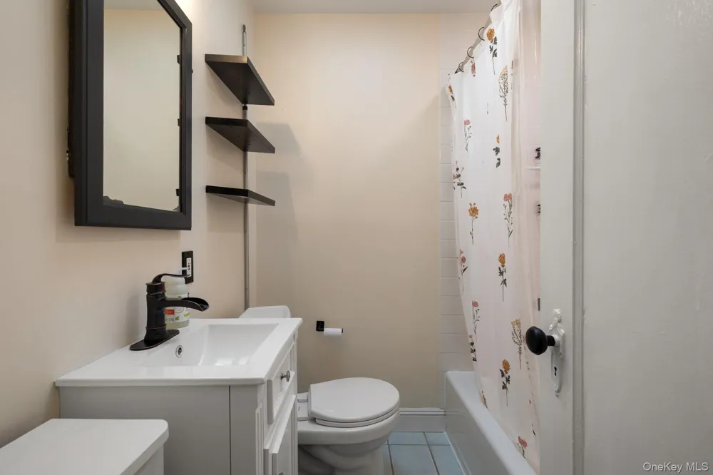 12 Ingersoll Street Huntington Station, NY 11746