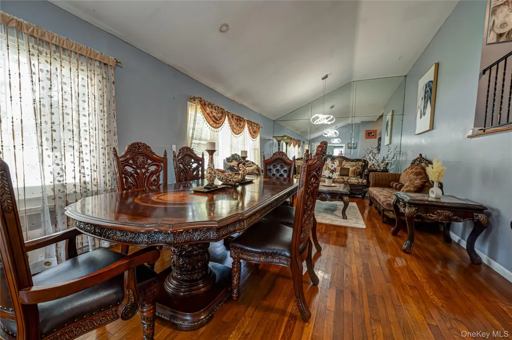 19 South Lane Huntington, NY 11743
