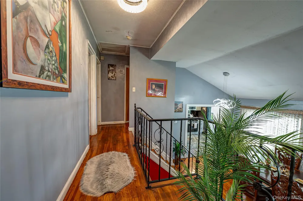 19 South Lane Huntington, NY 11743