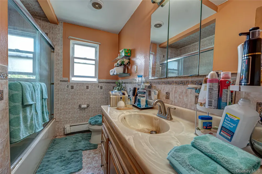 19 South Lane Huntington, NY 11743