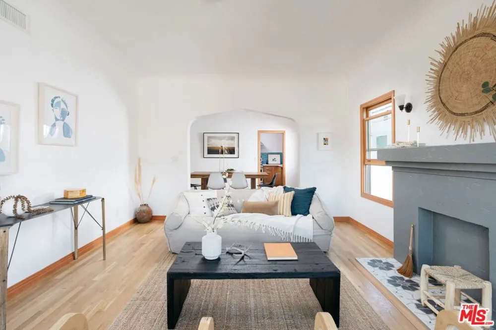 3009 Virginia Road #1/2 Los Angeles, CA 90016