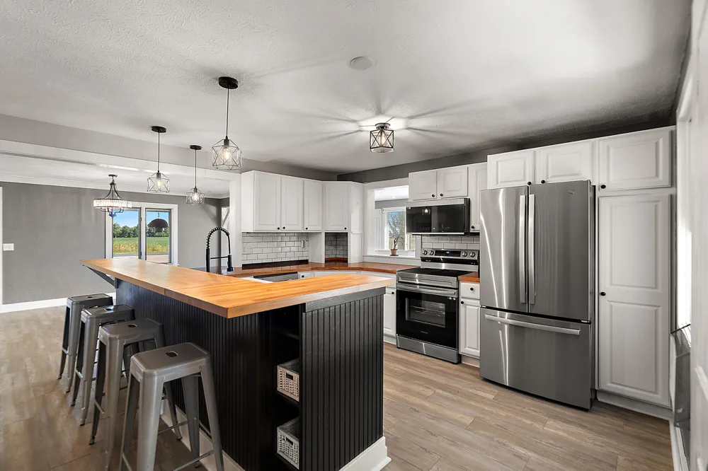 3830 146th Avenue Holland, MI 49423