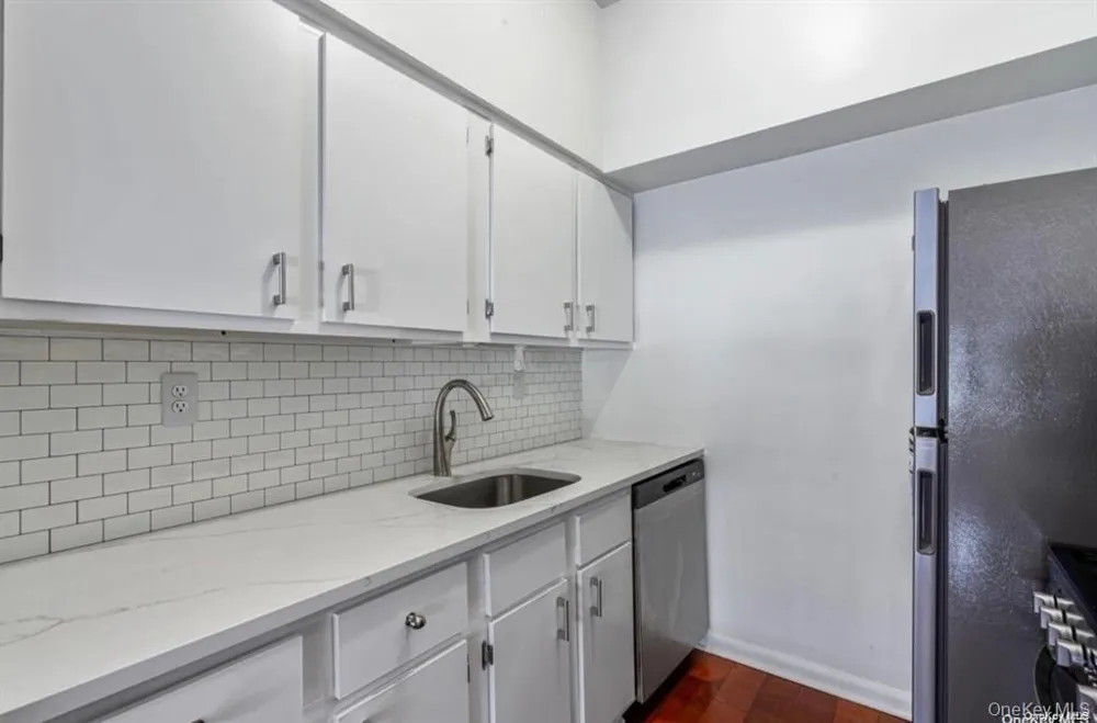 142 Main Street #1D Mineola, NY 11501